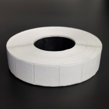 MP_4_Термоэтикетки 20х20 мм ТОП квадратные (самоклеящиеся этикетки). 2000 этикеток в ролике, втулка 40 мм