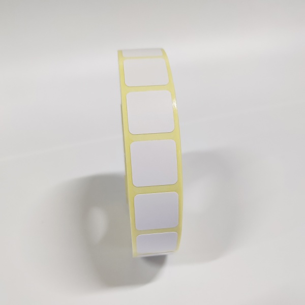 MP_3_Термоэтикетка 15х15 мм ТОП (квадрат). 2000 этикеток в ролике, втулка 40 мм