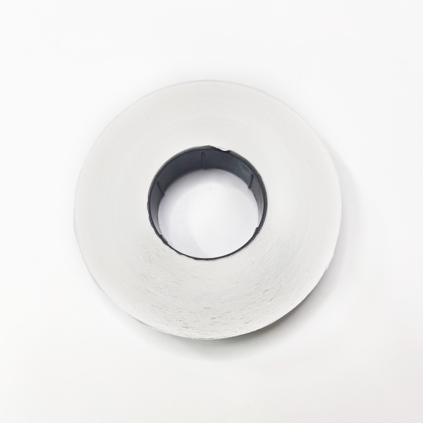 MP_5_Термотрансферная этикетка 20х20 (квадрат) ПГ (полуглянцевая бумага). 2000 этикеток в ролике, втулка 40 мм