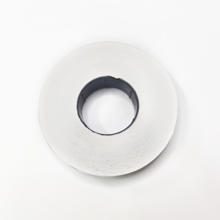 MP_5_Термотрансферная этикетка 20х20 (квадрат) ПГ (полуглянцевая бумага). 2000 этикеток в ролике, втулка 40 мм