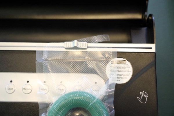 Аппарат упаковочный вакуумный бескамерный PACKVAC VS-350