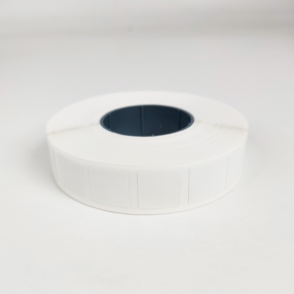 MP_4_Термоэтикетки 15х15 ЭКО, квадрат. 2000 этикеток в ролике, втулка 40 мм