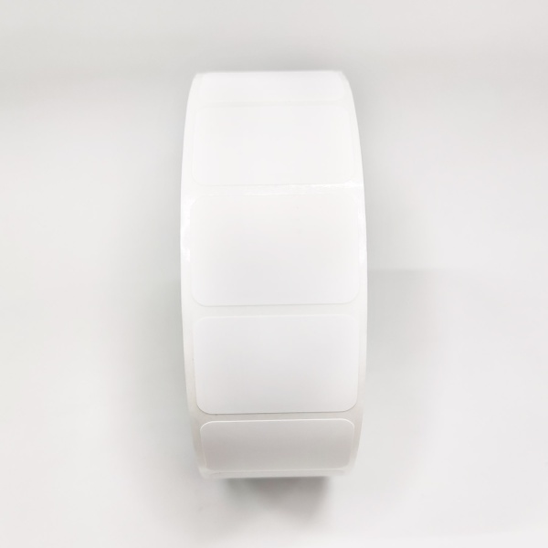 MP_3_Термотрансферные этикетки 30х20 мм ПП матовые (полипропилен). 2000 этикеток в ролике, втулка 40 мм