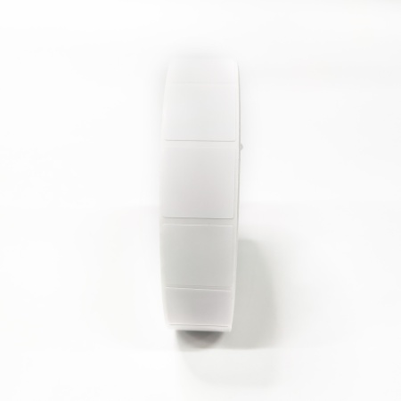 MP_4_Термотрансферная этикетка 20х20 (квадрат) ПГ (полуглянцевая бумага). 2000 этикеток в ролике, втулка 40 мм