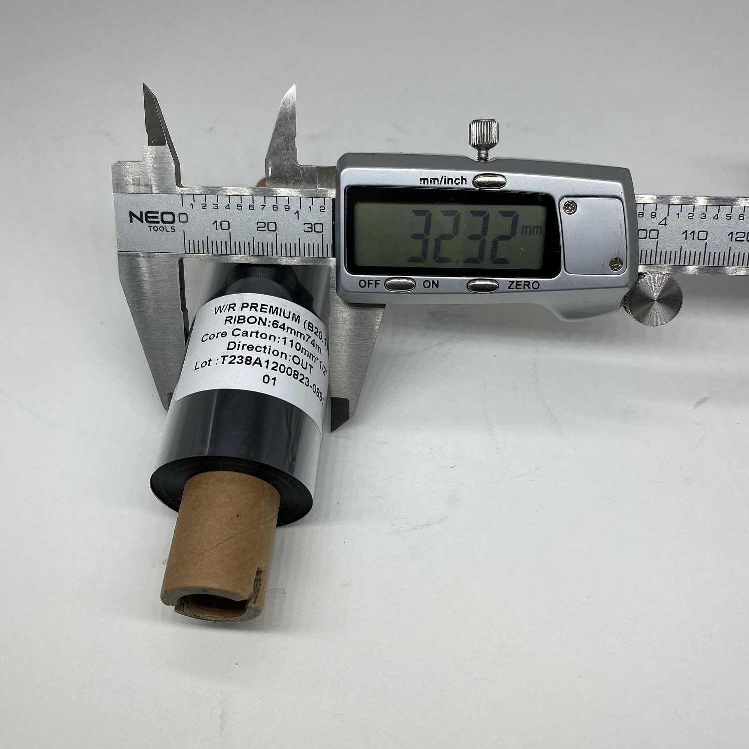 MP_4_Риббон B20.1 Wax/Resin PREMIUM 64мм х 74м, OUT, 0,5