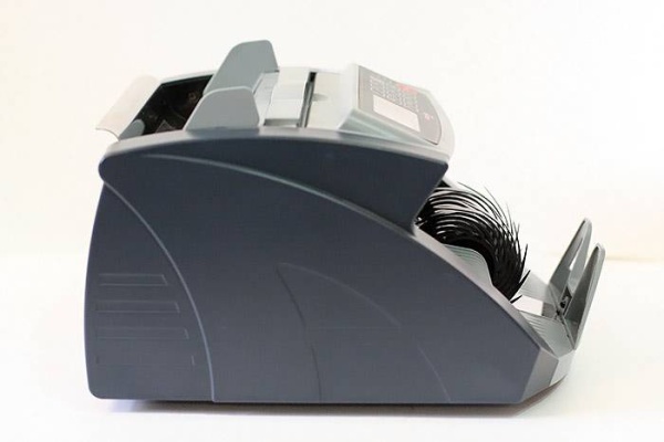 Счетчик банкнот Cassida 5550